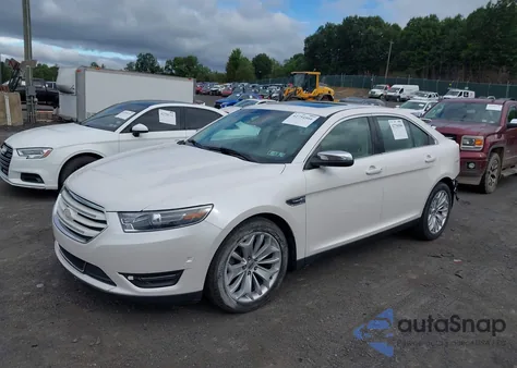 2018 Ford Taurus Limited z USA, uszkodzony, nr VIN 1FAHP2J83JG110604